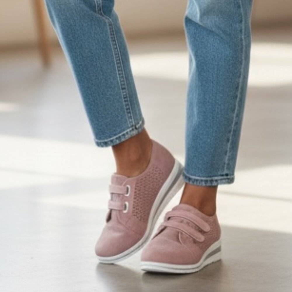 Wedge Slip-On Walking Sneaker Wm 9.5/10 Pink #264B